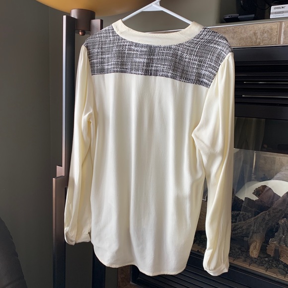 Fever London Women’s Cream Blouse - Picture 2 of 4